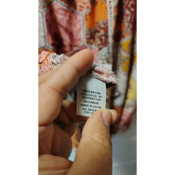 Fever Medium Paisley Blouse‎ - Picture 4 of 6